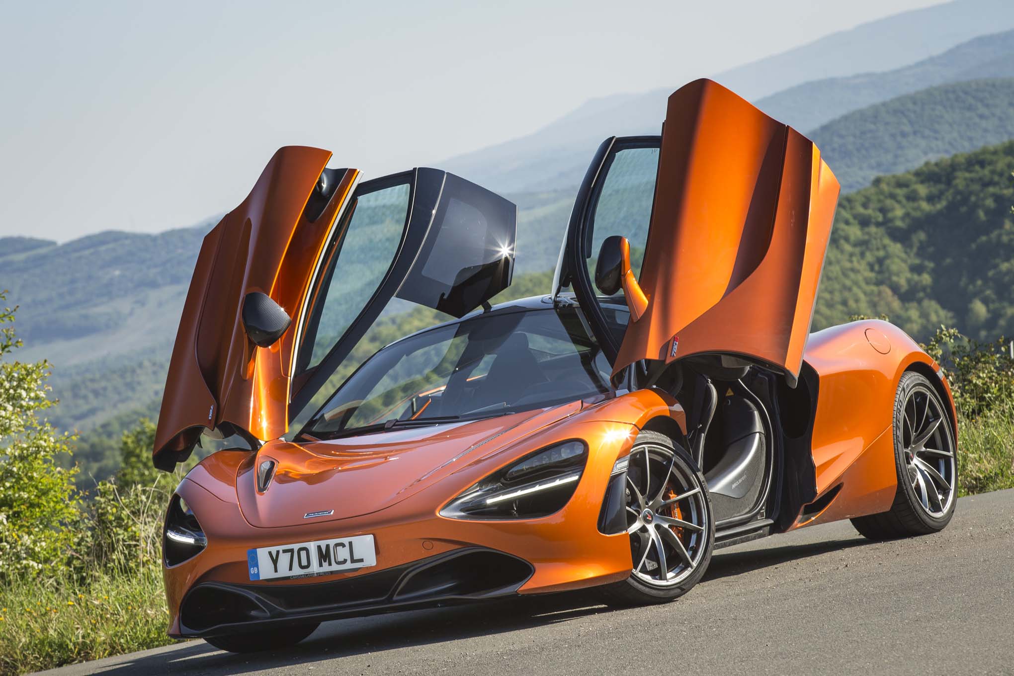 2018-McLaren-720S-doors-open.jpg